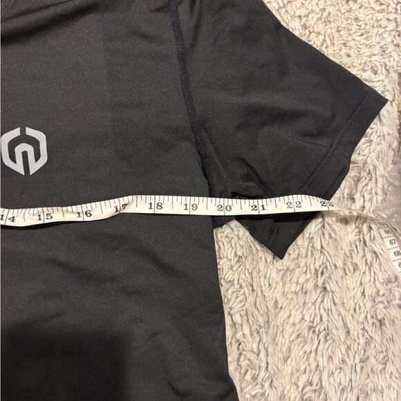 V-Neck T-Shirts performance shirts - Picture 5 of 5